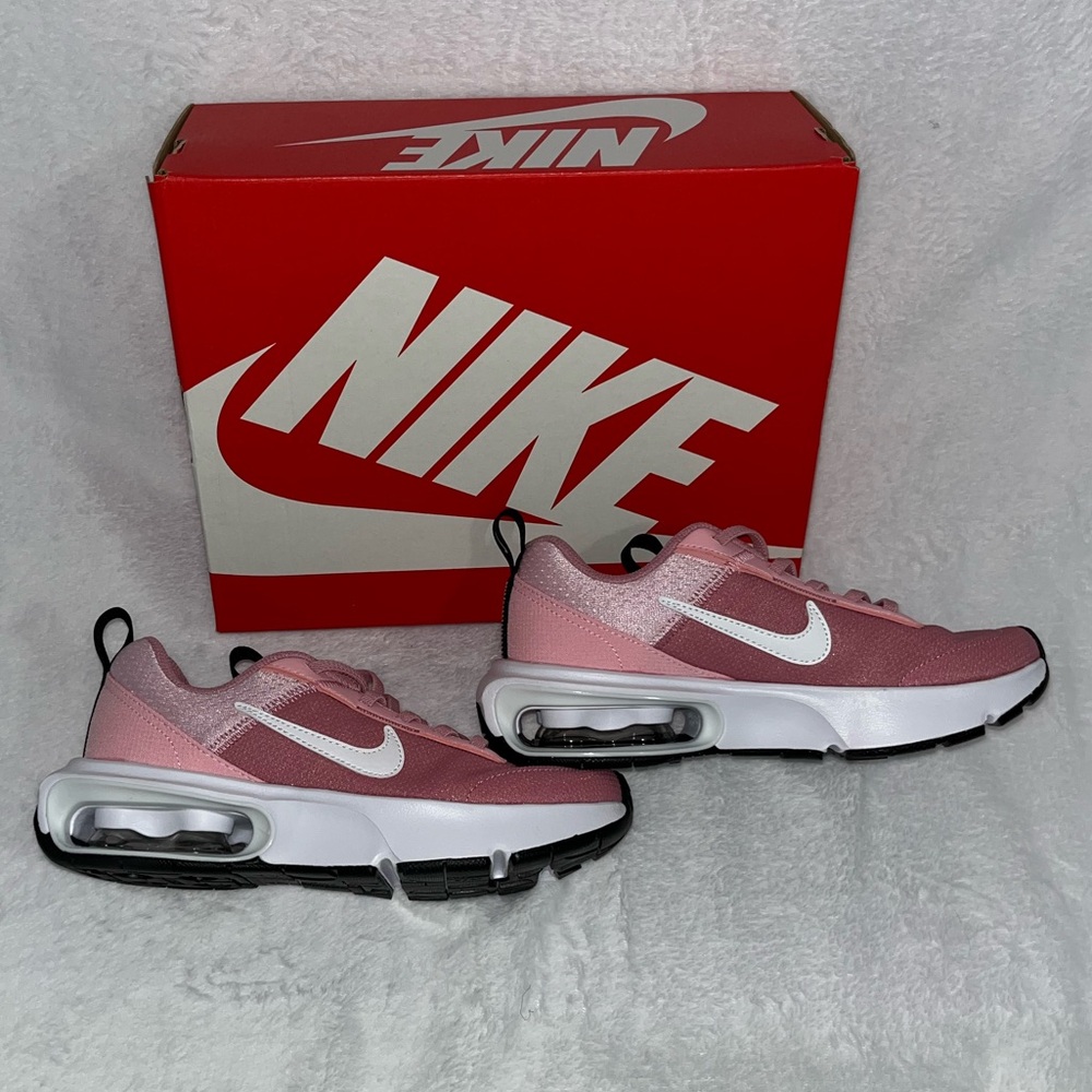 👟 👟 NIKE Air Max Intrlk Lite Sneakers (Girls Youth) 
  Brand New